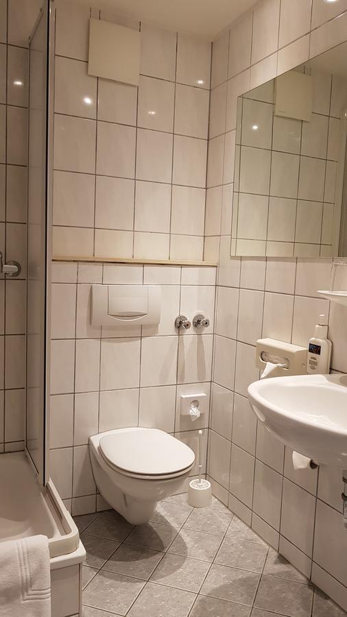 Hotel & Restaurant Fricke Lehrte Ngoại thất bức ảnh