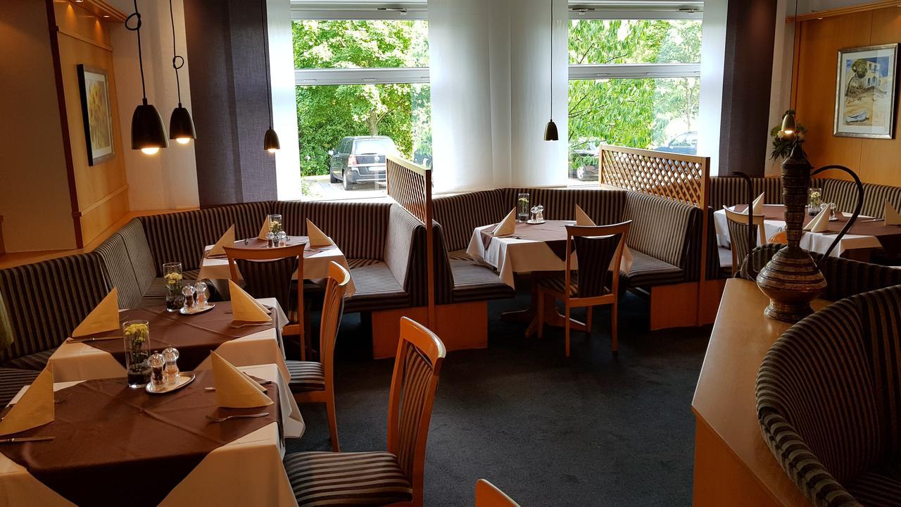 Hotel & Restaurant Fricke Lehrte Ngoại thất bức ảnh