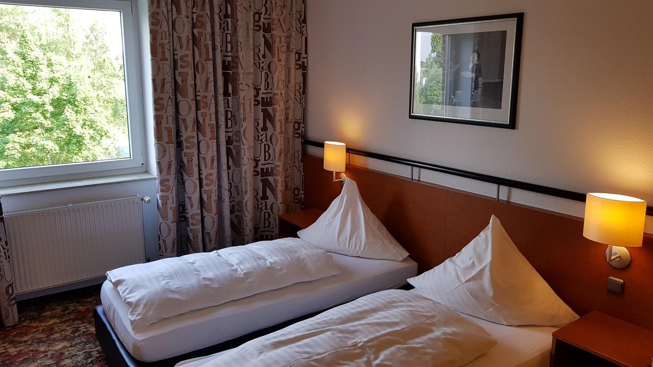 Hotel & Restaurant Fricke Lehrte Ngoại thất bức ảnh